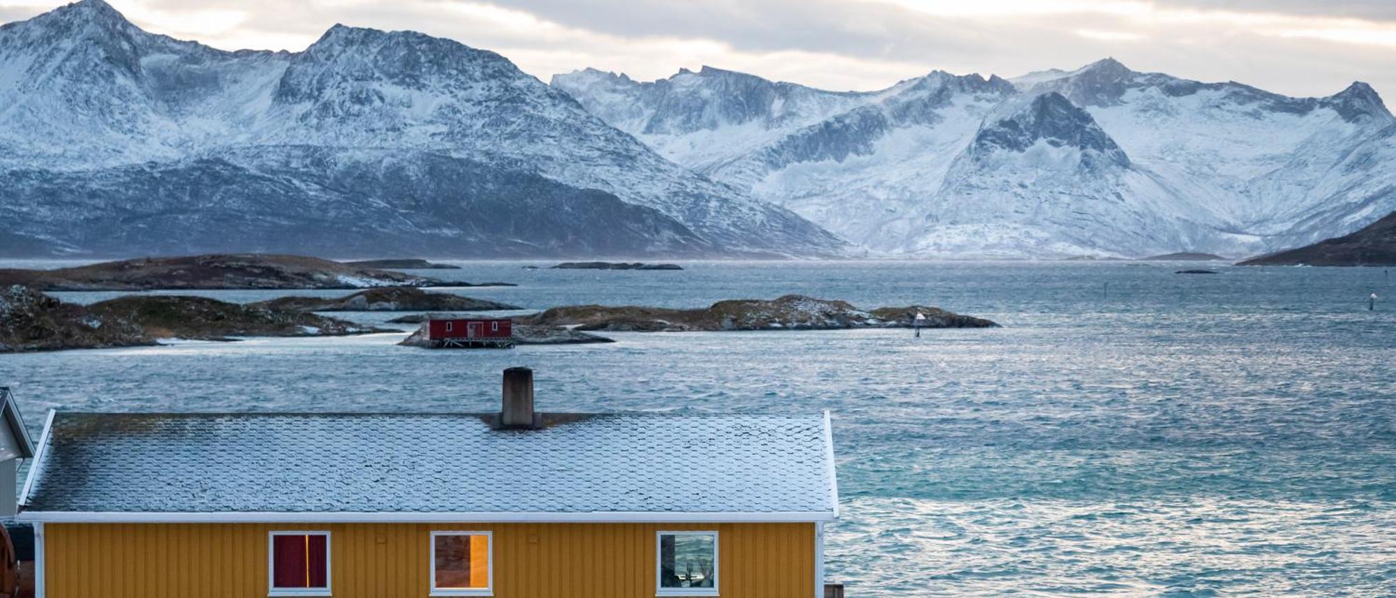 Sommaroya Beach Apartment Tromsø Extérieur photo